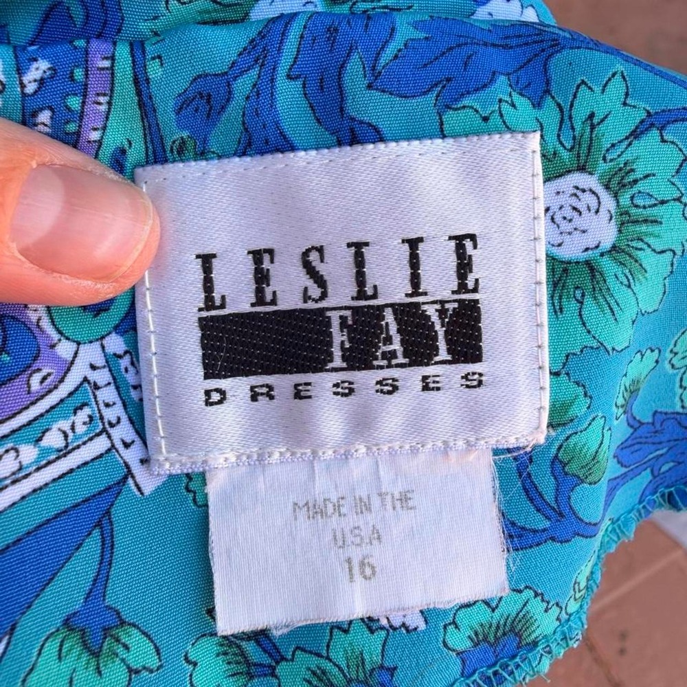 Leslie Fay blue paisley print midi dress with belt - Picture 8 of 8
